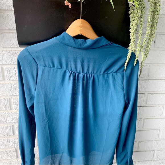 Elodie Anthropologie Drape Cross Front Styled Top - Picture 7 of 10